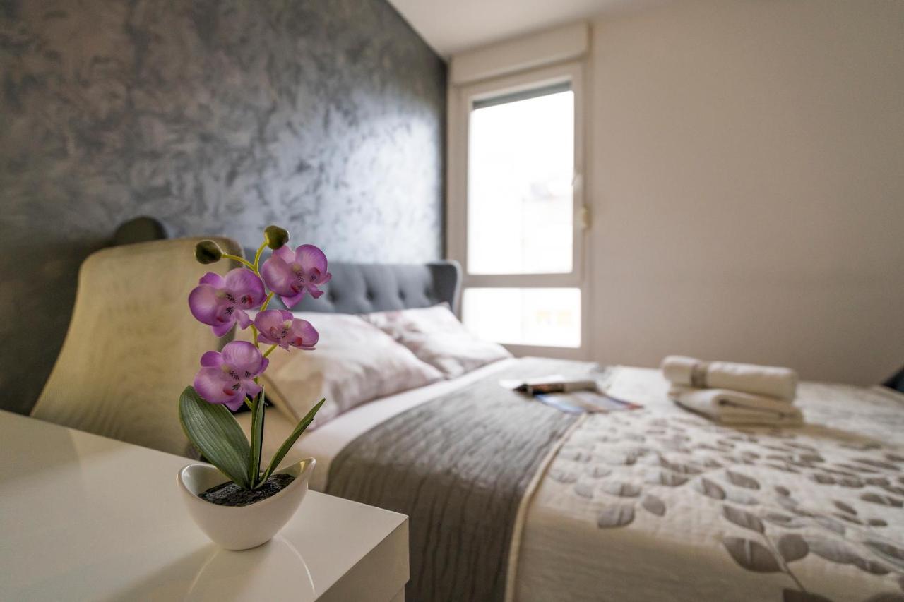 Luxury 1 Bedroom App Center&Balcony Free Parking Split Kültér fotó