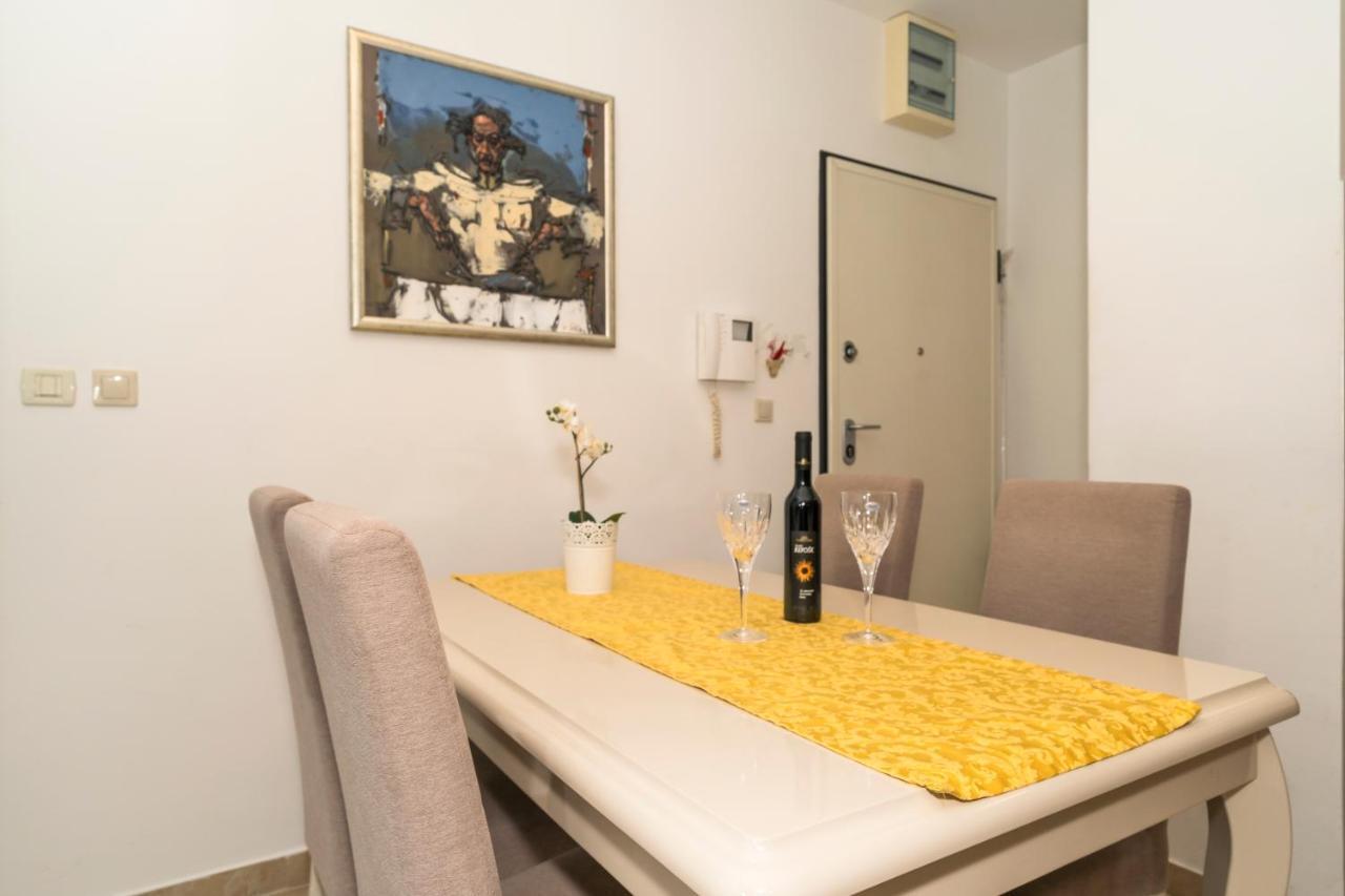 Luxury 1 Bedroom App Center&Balcony Free Parking Split Kültér fotó
