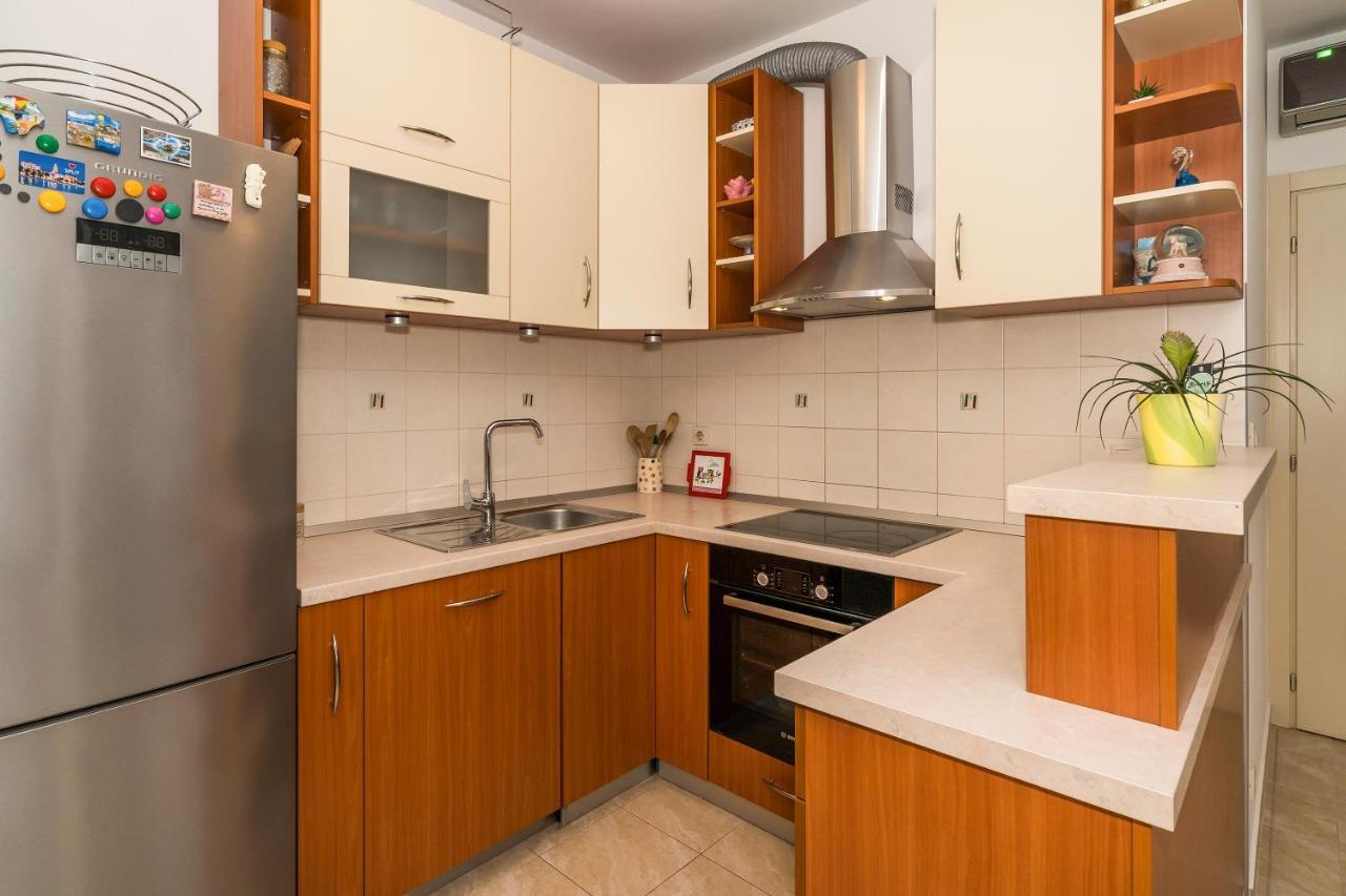 Luxury 1 Bedroom App Center&Balcony Free Parking Split Kültér fotó
